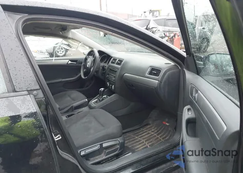 2015 Volkswagen Jetta 1.8T Se from USA, damaged, VIN 3VWD17AJ3FM253329